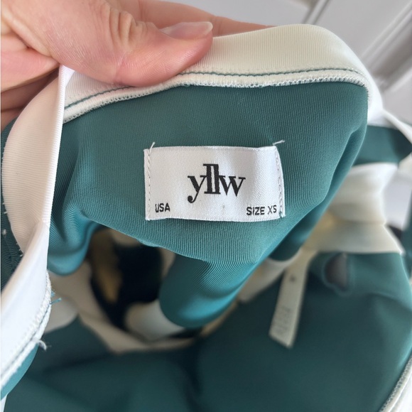 Elegant Teal and White Jumpsuit - Picture 2 of 3